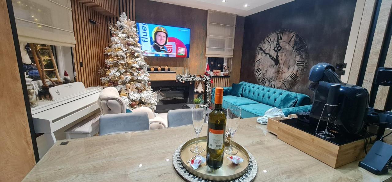 Design Apartment Platinium Spa Lux 5 Star "Havana" Completely Private Wellness & Spa Free Included Sauna & Jacuzzi & Salt Wall & Fire Place & 3D Ceilings & Business Wifi & Netflix & Keyless Code Entry & Full Smart App & Secure 2 Parking Place Ćuprija 외부 사진