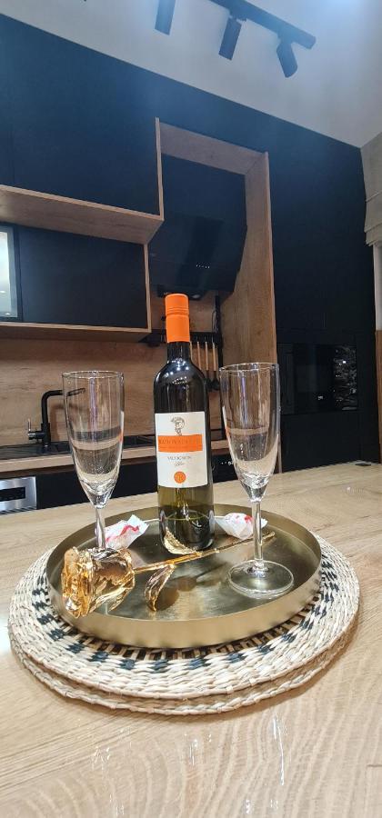 Design Apartment Platinium Spa Lux 5 Star "Havana" Completely Private Wellness & Spa Free Included Sauna & Jacuzzi & Salt Wall & Fire Place & 3D Ceilings & Business Wifi & Netflix & Keyless Code Entry & Full Smart App & Secure 2 Parking Place Ćuprija 외부 사진