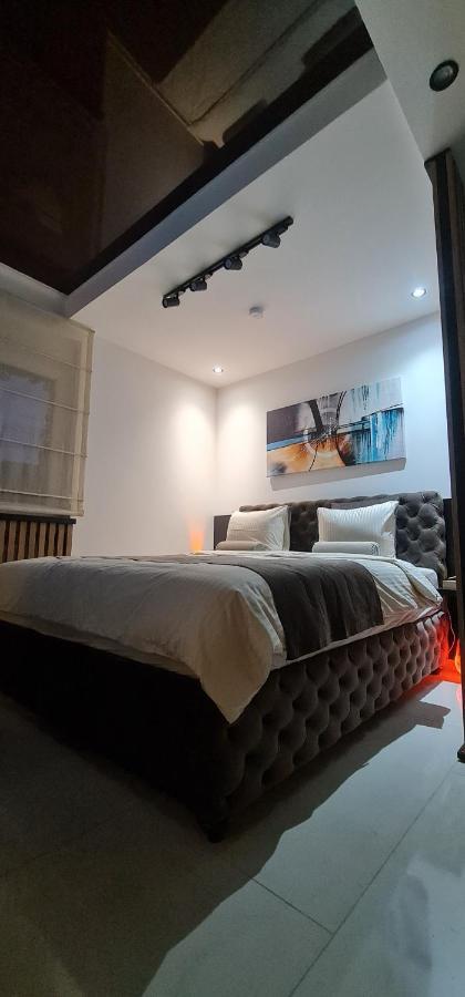 Design Apartment Platinium Spa Lux 5 Star "Havana" Completely Private Wellness & Spa Free Included Sauna & Jacuzzi & Salt Wall & Fire Place & 3D Ceilings & Business Wifi & Netflix & Keyless Code Entry & Full Smart App & Secure 2 Parking Place Ćuprija 외부 사진
