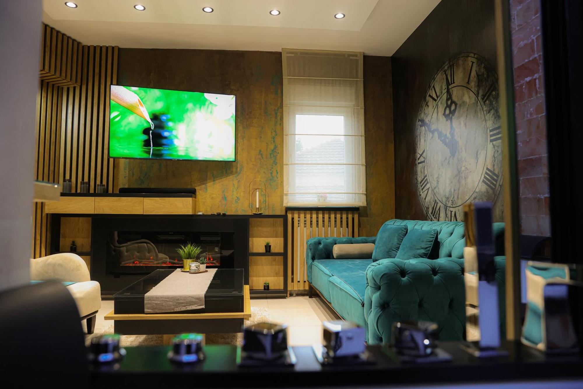 Design Apartment Platinium Spa Lux 5 Star "Havana" Completely Private Wellness & Spa Free Included Sauna & Jacuzzi & Salt Wall & Fire Place & 3D Ceilings & Business Wifi & Netflix & Keyless Code Entry & Full Smart App & Secure 2 Parking Place Ćuprija 외부 사진